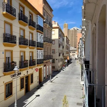 En El Centro, Tranquilo Y Luminoso Málaga